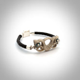 Hand carved pekapeka bracelet from Deer antler. This is an absolutely beautiful piece of wrist jewellery, hand made by NZ Pacific. We provide this with Free Postage Worldwide.